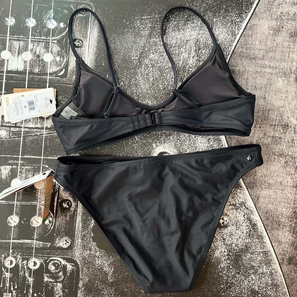 NWT Volcom Bikini - Picture 2 of 2